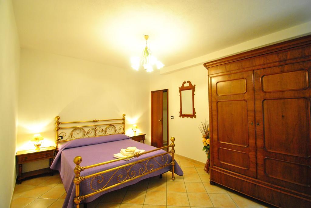 Bed and Breakfast Casa Vacanze L'Agrifoglio Magliolo Zimmer foto
