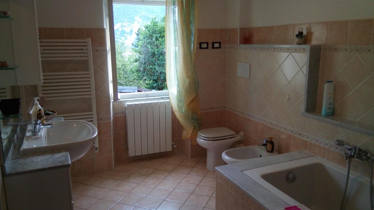 Bed and Breakfast Casa Vacanze L'Agrifoglio Magliolo Exterior foto