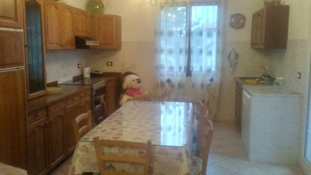 Bed and Breakfast Casa Vacanze L'Agrifoglio Magliolo Exterior foto